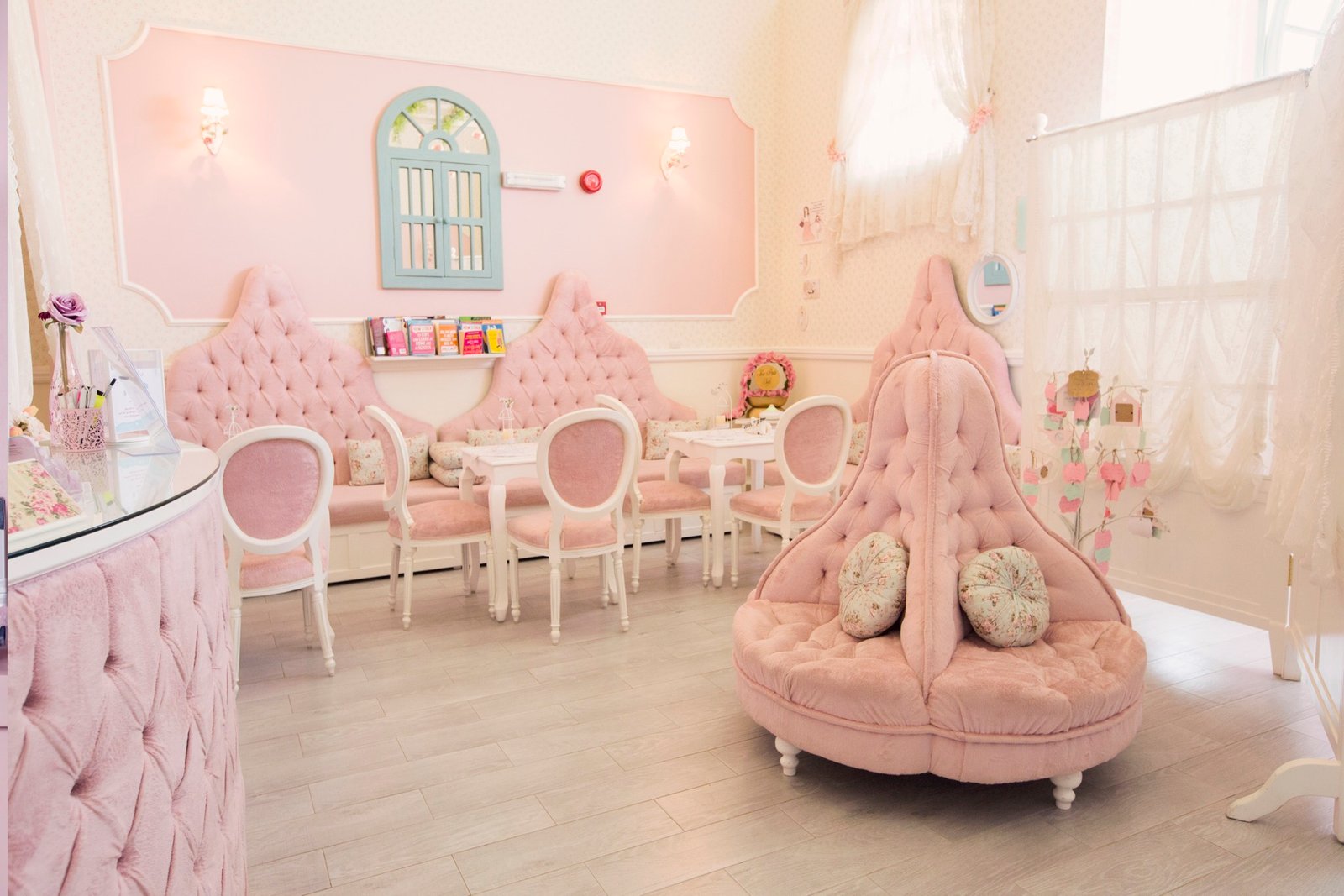 معرض لو بيتيت صوفا 10